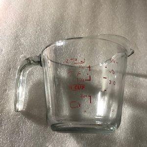 Anchor Hocking measuring cup